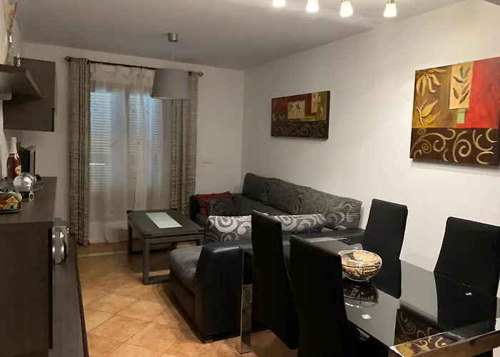Apartamento Con Jardin Privado Y Acceso A Piscina